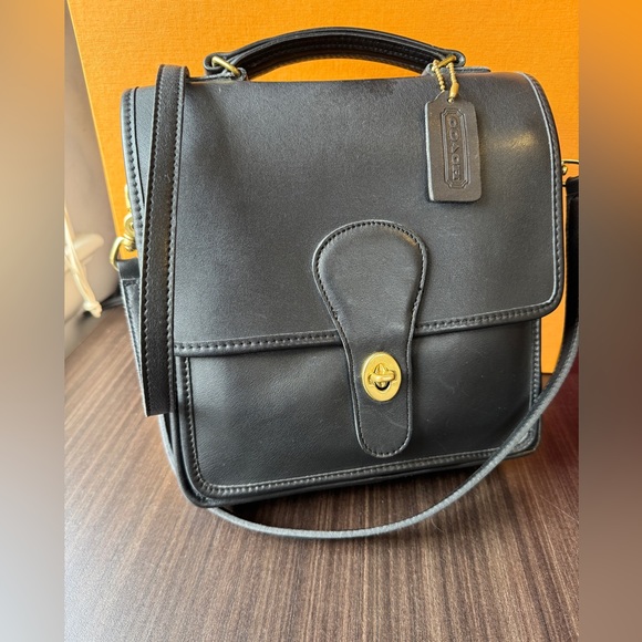 Vintage【COACH】 STATION Black Leather Willis Shoulder Crossbody Bag - Picture 1 of 12